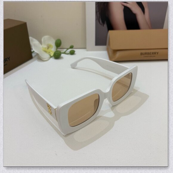Burberry White Square Sunglasses main image 7